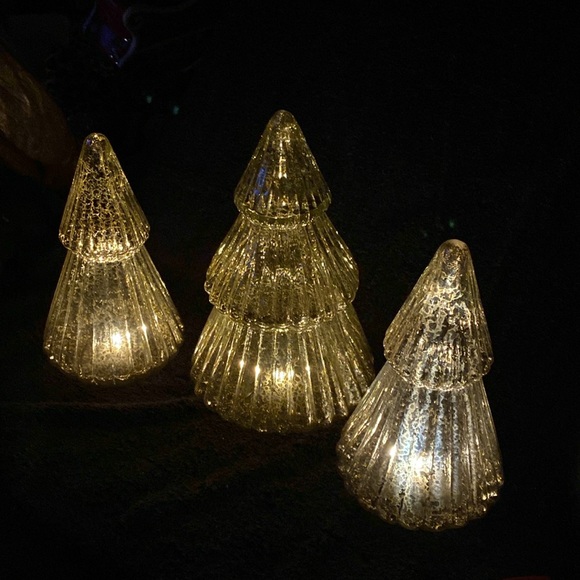 EUC 3 Glass Lighted Christmas Trees - Picture 6 of 16
